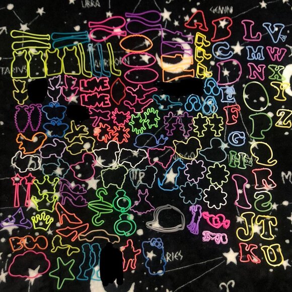 Silly Bandz - Picture 1 of 4